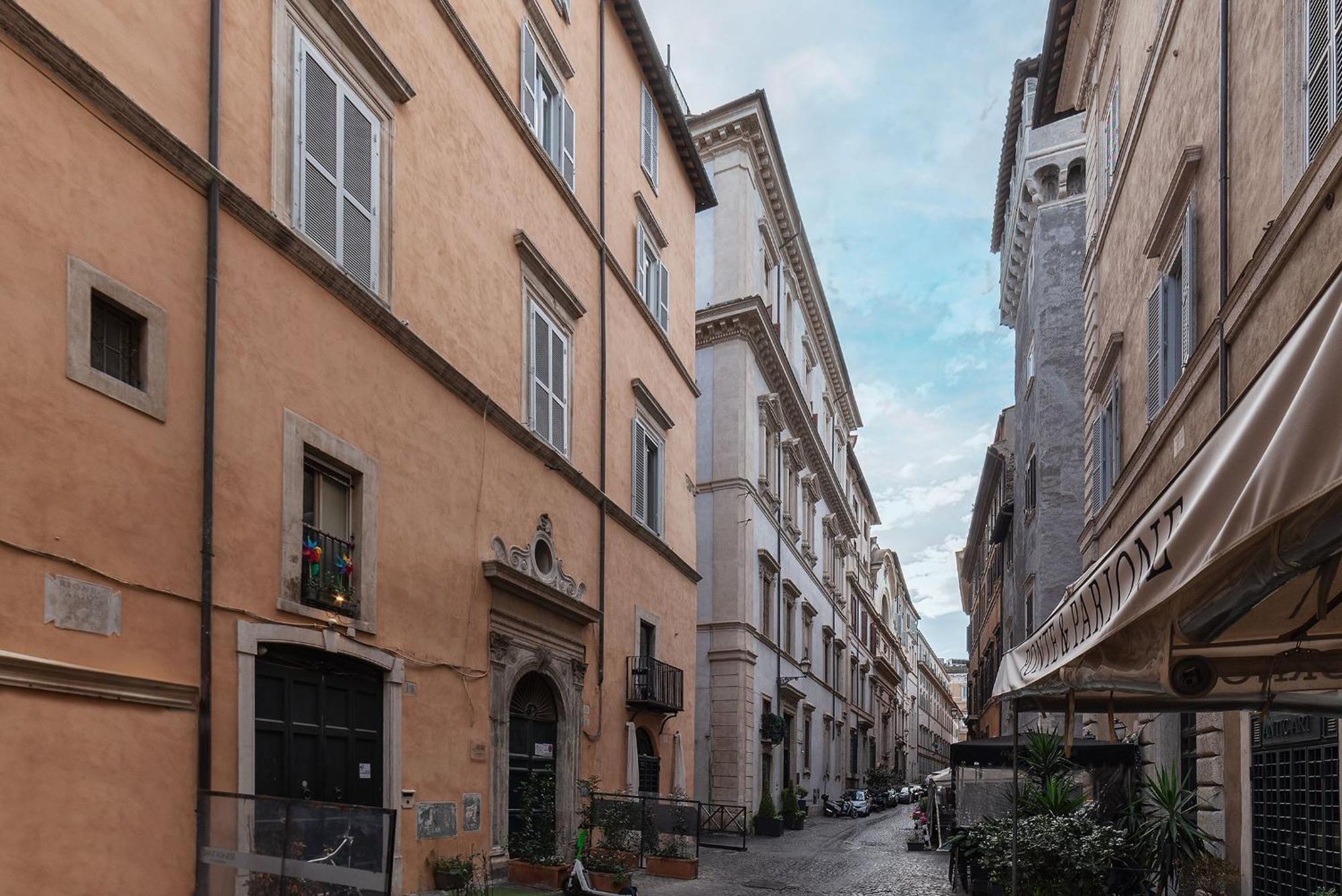 Piazza Navona Penthouse Apartment โรม ภายนอก รูปภาพ