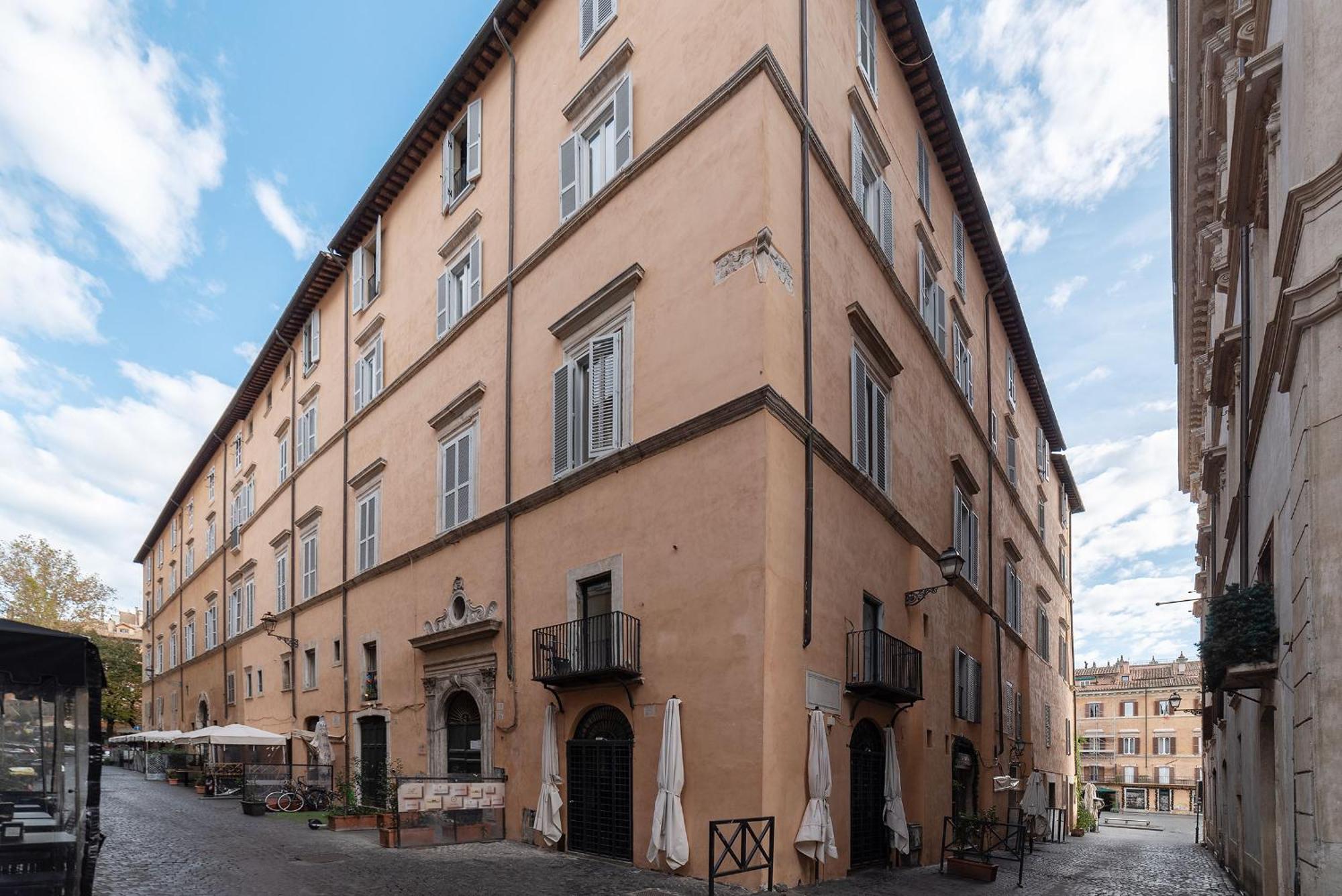 Piazza Navona Penthouse Apartment โรม ภายนอก รูปภาพ
